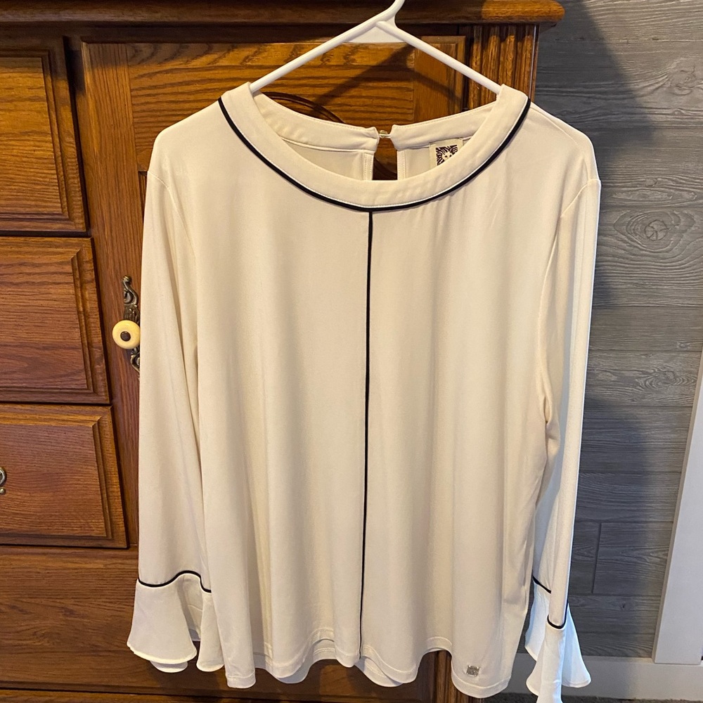 ANNE KLEIN white and black flowy dress shirt XL